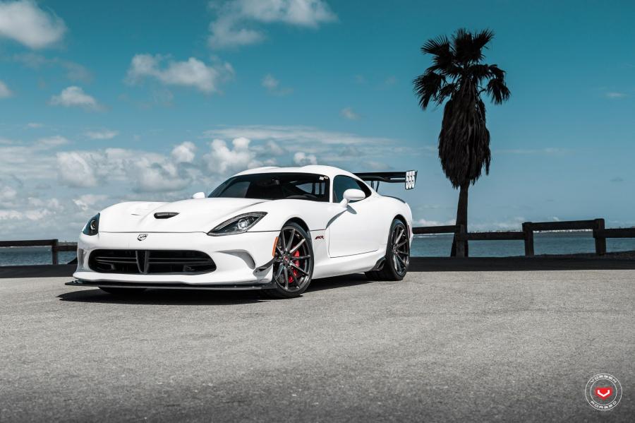 Dodge Viper ACR on Vossen Wheels (VPS-310) 2018 года  (фото 15 из 19)